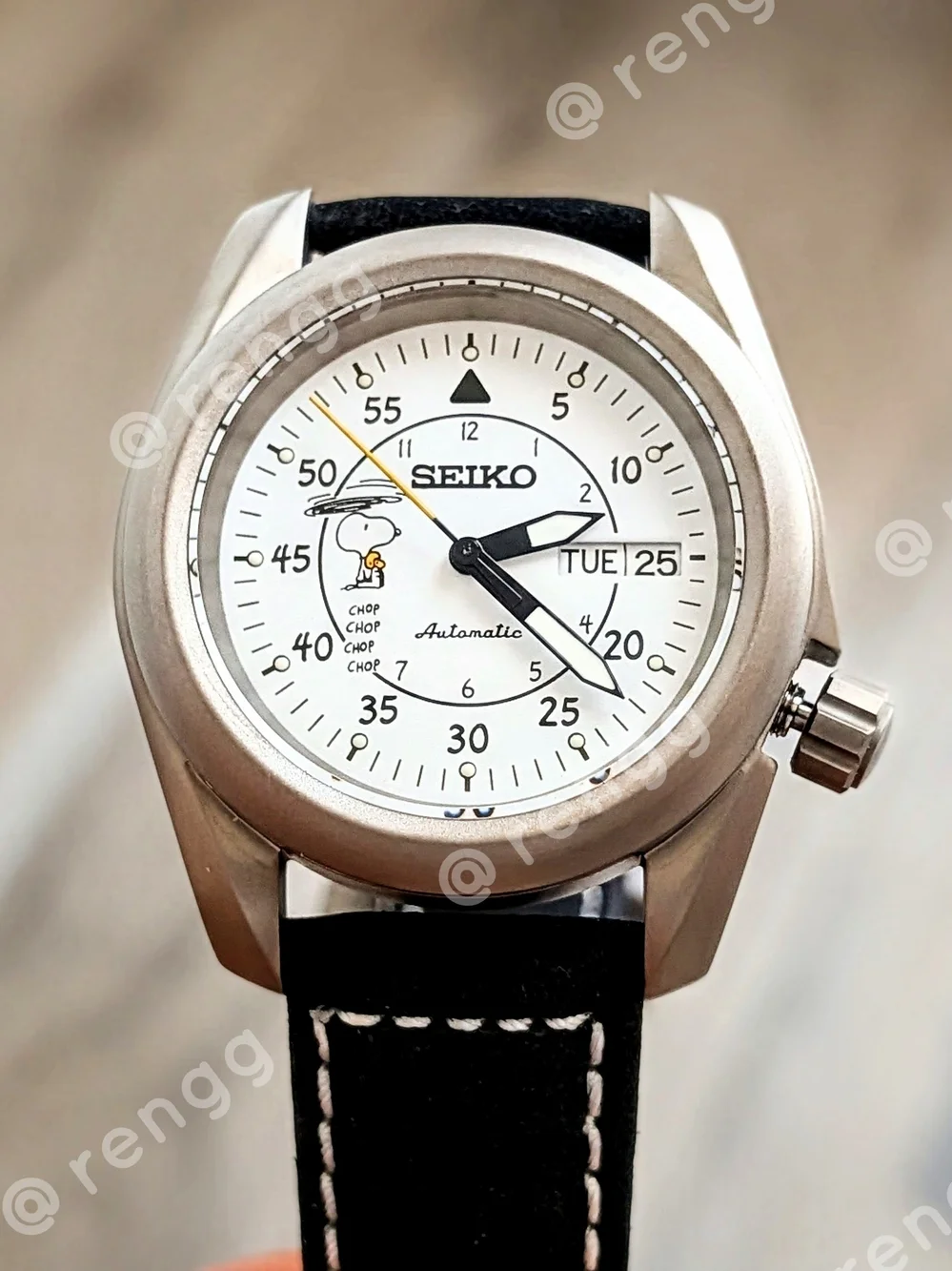 40mm Titanium Seiko Snoopy Men’s White Dial Automatic Mod Watch Day/Date